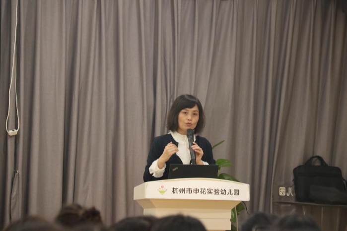 浙江师范大学杭州幼儿师范学院王春燕副院长,教授及其研究生团队,姐妹